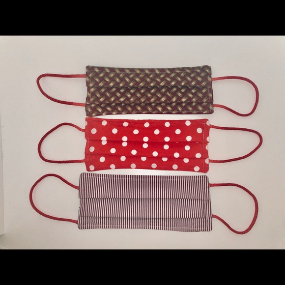 2 Face Masks w Nose Wire & Adjustable Ear Elastics - Picture 14 of 16